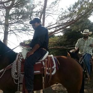 Meet your Posher, Javier